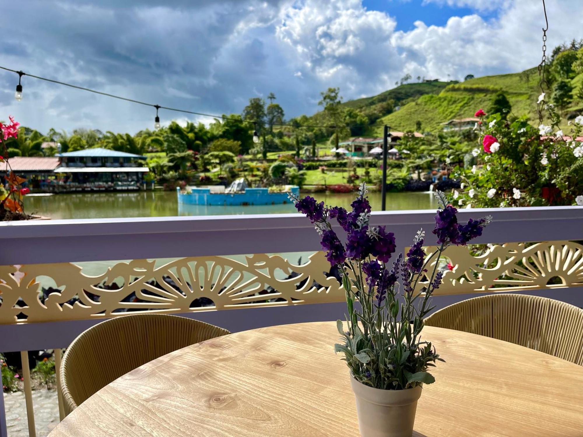 Hotel Lago Valdivia Хардин Экстерьер фото