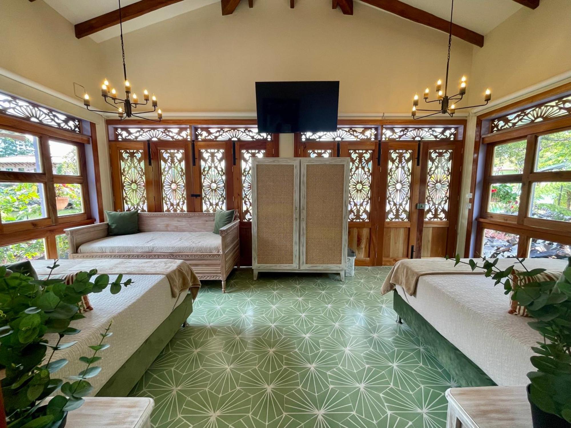 Hotel Lago Valdivia Хардин Экстерьер фото
